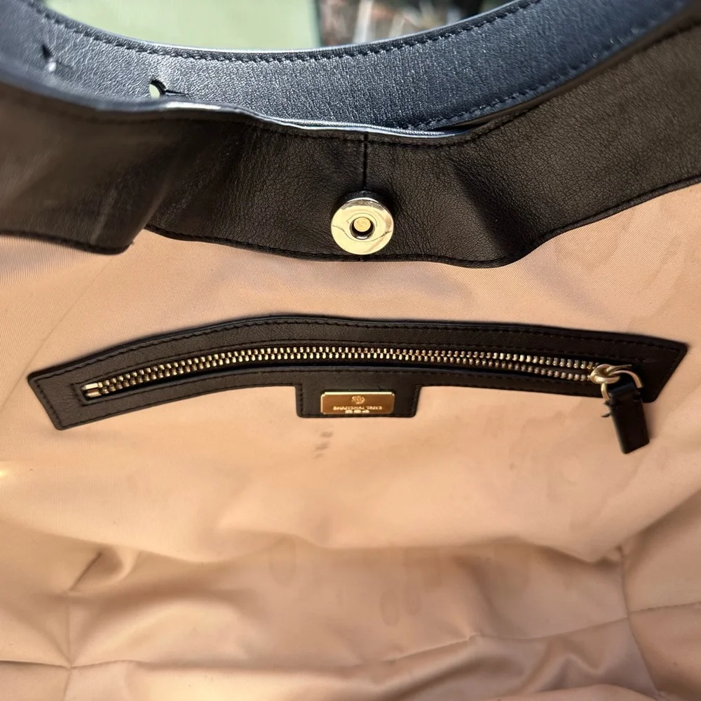 Shanghai Tang Black Leather Hobo Bag - Picture 9 of 14